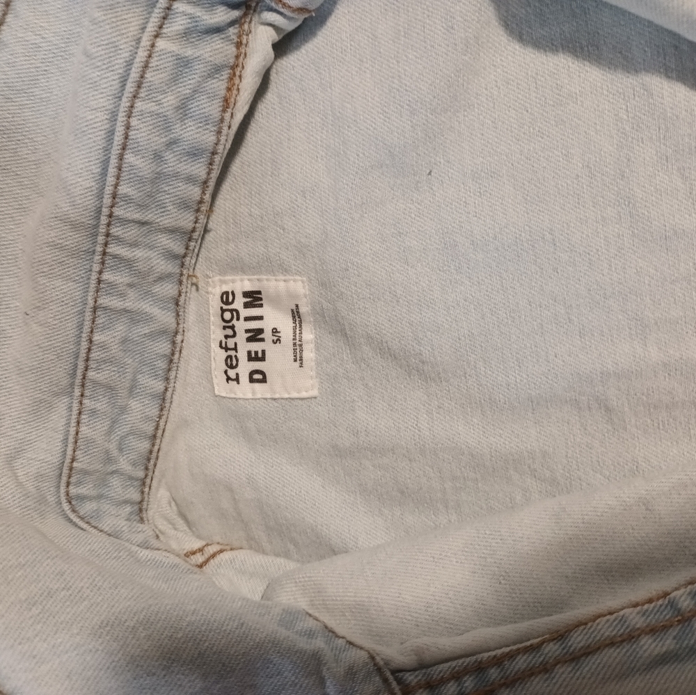 New Denim Shacket - Picture 4 of 7